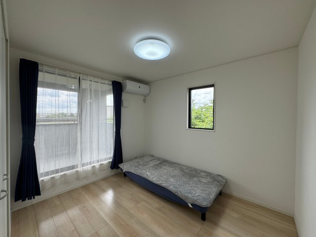 2階の洋室♪主寝室にいかがでしょうか♪