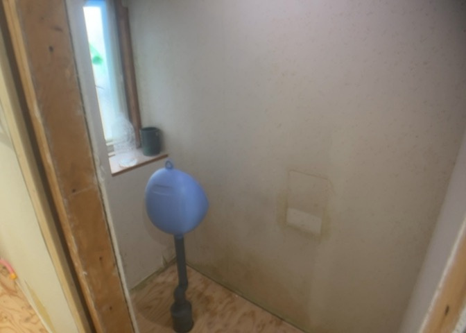 トイレは大きさや形、機能、抗菌性などが異なる多種多彩なタイプが各メーカーから出ています。それぞれに良さがあるため、事前にどういったタイプのトイレがいいのかをご家庭内で決めて、内見に行くといいでしょう。