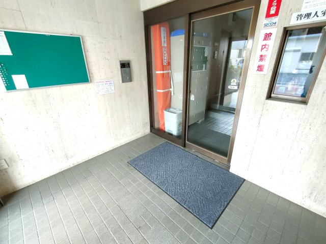 【エントランス】