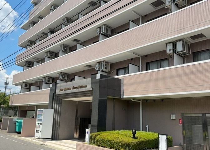 隣家の土地はどうなっているのか、生活利便施設が近くにあるのか、学校まで近いかなど、お客様のライフスタイルにあわせたイメージが重要です。また、近くにあると困る施設が近くにないかも確認するといいでしょう。