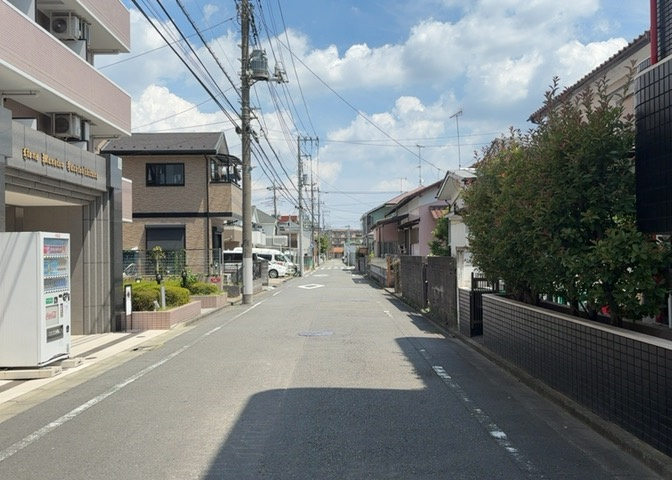 眺望の良さを楽しめるダイニングキッチンで家族団らんの時間を過ごしてはいかがでしょうか。バルコニーから見える景色を家族で眺める時間は、時間が経つのを忘れてしまいそうですね。是非、現地を見に行きましょう！
