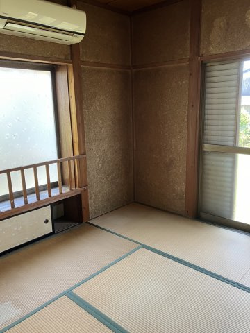 和室ならではの温かな和の空間で寛ぎの時間を過ごせます