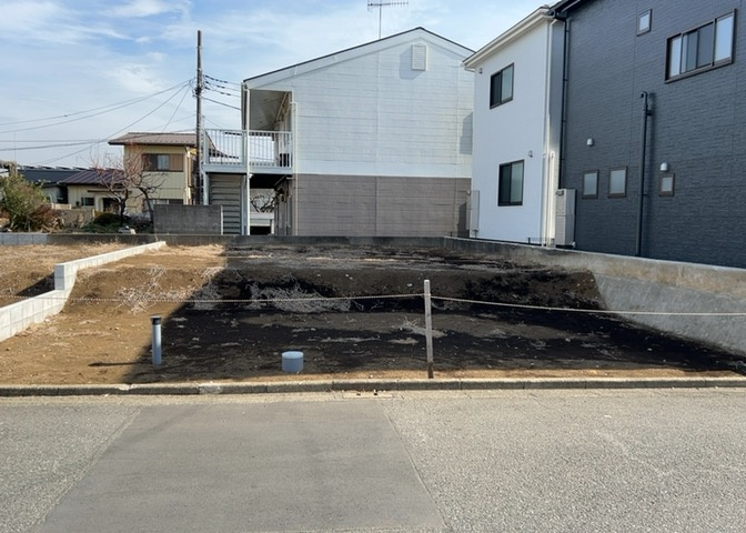 家を建てる前提で土地を探している場合、地盤の丈夫さは譲れない条件の一つです。地盤が脆弱だと追加工事が必要となります。また、過去に地盤沈下や液状化現象を起こした土地は、できるだけ避けた方がいいでしょう。