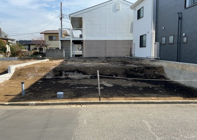 人が暮らすうえで日光は大切な要素となります。日当たりの良さは譲れないポイントですね。併せて近くに大きな建築物の建築予定がないか、あるいはそれが可能な土地が近くにないか事前に確認することもお勧めします。