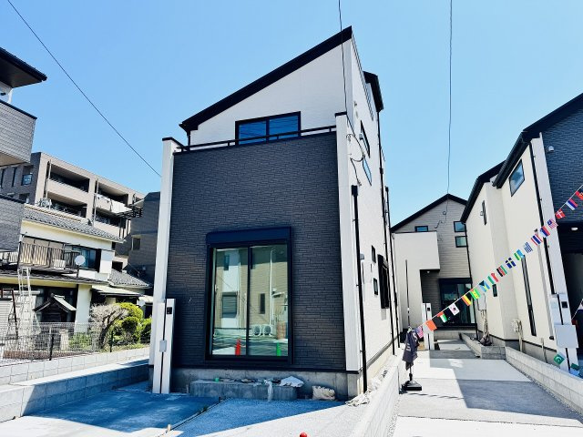 ～北野駅徒歩6分　長期優良住宅認定　小中学校徒歩10分圏内、周辺環境良好です～
