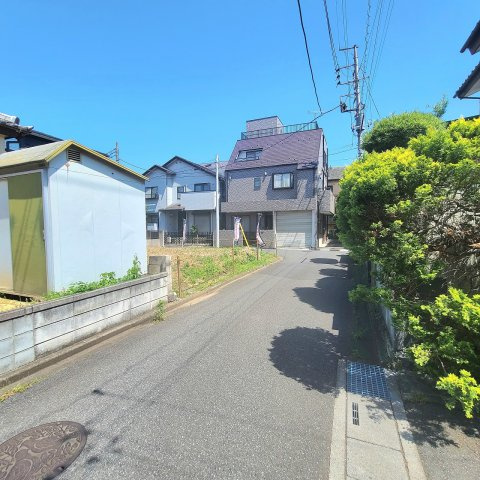 南東・南西角地で陽当り良好！敷地約30坪・自由設計で夢のマイホームはいかがでしょうか！