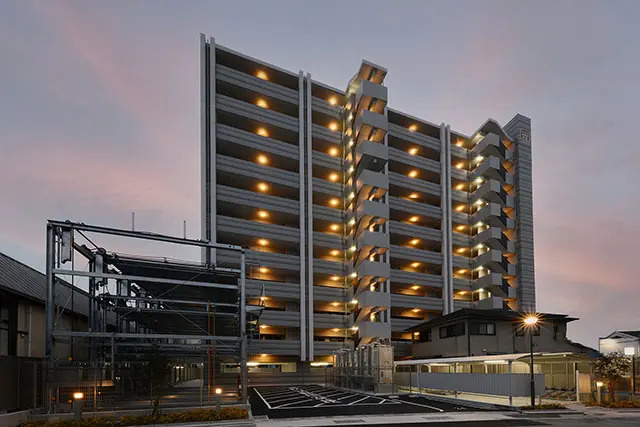 外観：328000618126