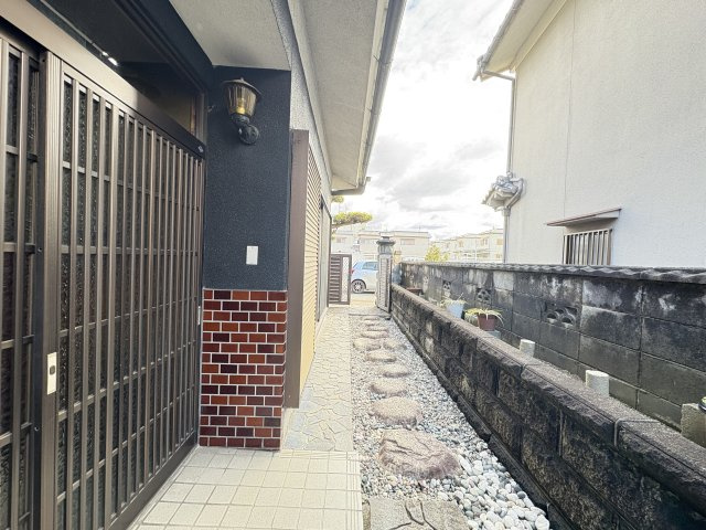 明るい玄関です