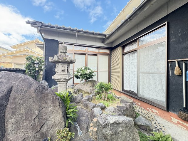 お庭で自由な時間を過ごせます