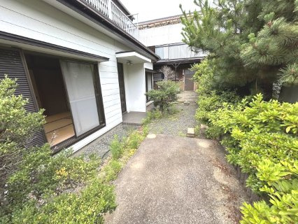 お庭があり、ガーデニングがお楽しいただけます。
