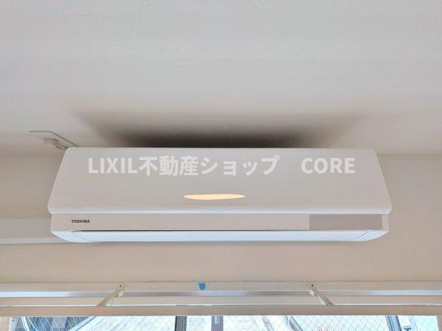 エアコン付きで1年中快適にお過ごし頂けます。お引越しの初期費用を抑えることができる嬉しい設備です。