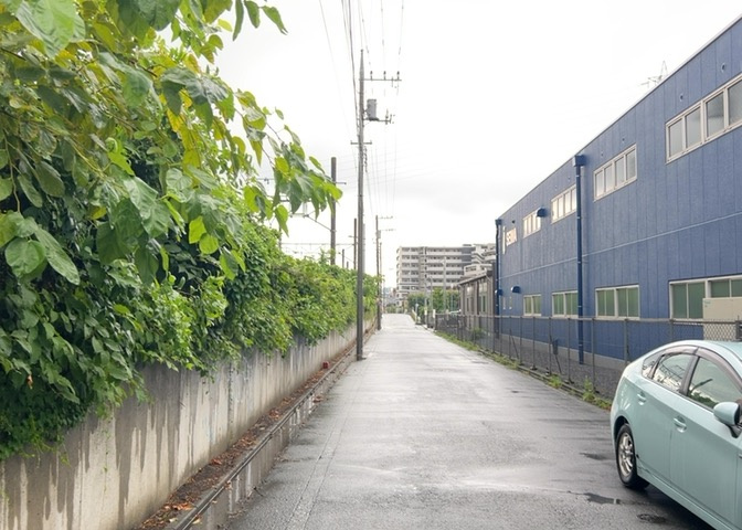 景色重視でお家選ぶをするとスーパーが遠い！学校が遠い！など生活をするうえで利便性で困ることもあります。まず一度現地を見学する際に、周辺の施設などがあるかを確認し、暮らし始めた後のことを想像しましょう。
