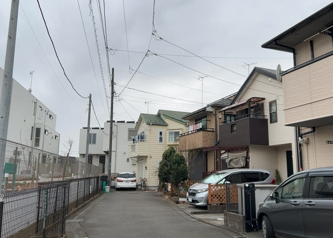 土地の地勢が高台の場合、景色を綺麗にみることができ、景色にこだわってお家探ししている方におすすめです！また平坦地よりも風通しがいいというメリットがあります。デメリットもあるので是非現地でご確認下さい。