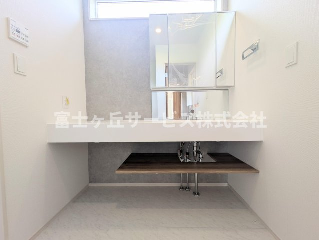 独立洗面台です