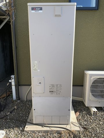給湯設備はエコキュートが完備されています。