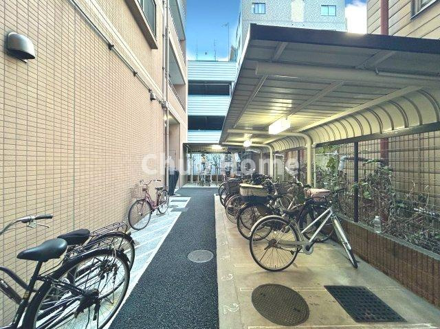 【自転車置き場】最新の空き状況や費用などの詳細は担当スタッフまでお問い合わせください。