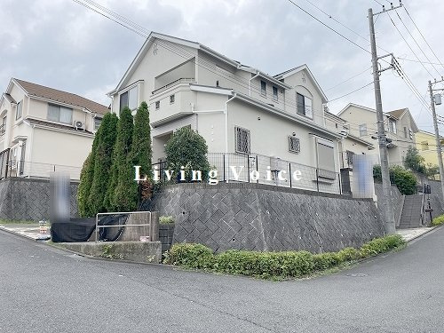 平塚市めぐみが丘2丁目　中古一戸建て