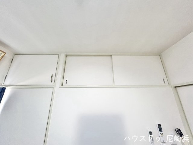 ■洋室約5.1帖　収納スペース2