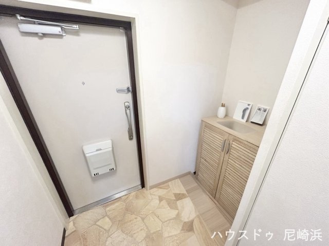 ■シューズボックス完備で来客時も安心！靴をすっきりと収納でき、玄関が広く清潔に保てます♪