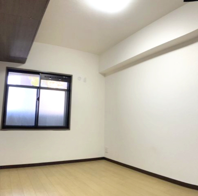 個人の部屋や寝室として使える洋室です