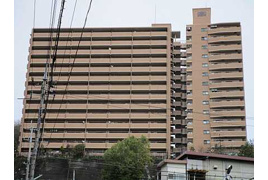 ライオンズヒルズ牛田早稲田の外観