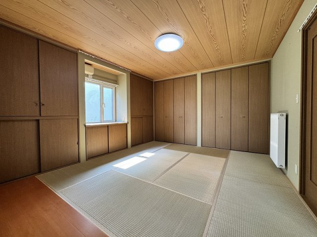 1階和室。内装状態良好です。