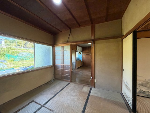窓を開けると自然豊かな景色に癒されます(^^)/