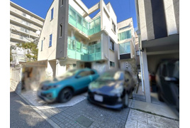 新宿区西落合1丁目　中古戸建の外観