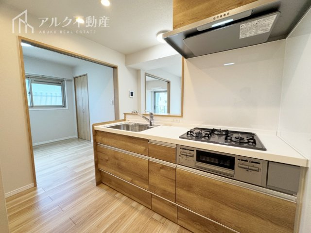 家族を見守れるカウンターキッチン！