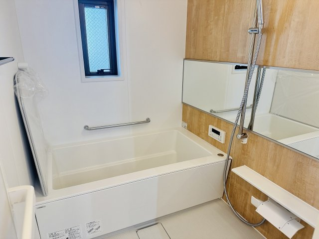 ～新規交換したキレイなバスルーム　気持ち良く湯船に浸かる事が出来ます～