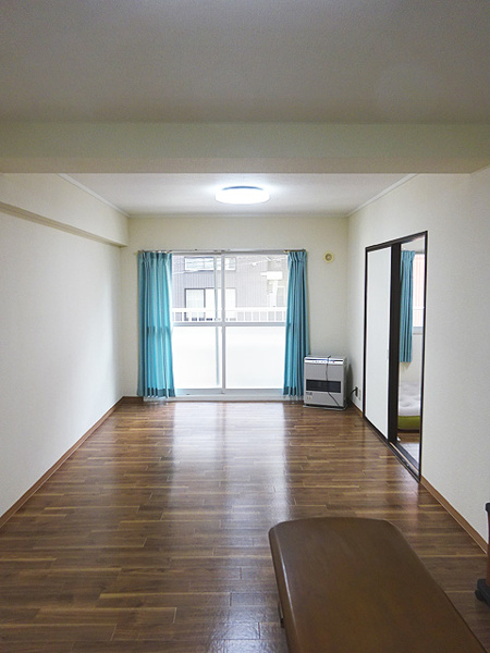 グランドール68の居間