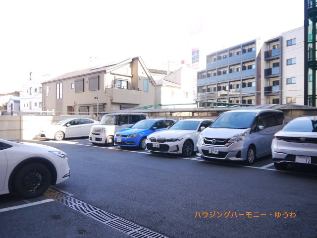 自走式の駐車場がありますので、車必須のかたには、安心です。