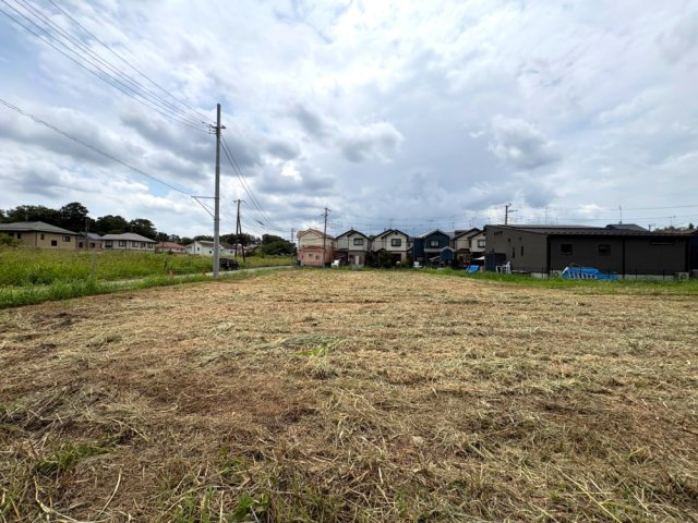 ■?区画　■お好きなハウスメーカーで建築可能です！　■土地面積約90坪！　■前面道路幅員約6ｍで広々！