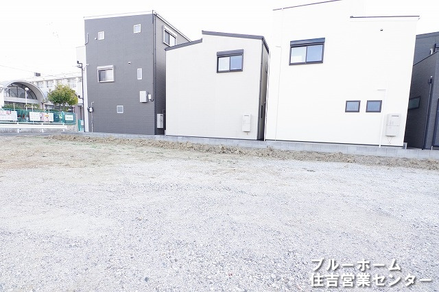 外観：327002163401