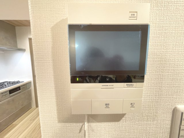 TVモニター付きインターホンで、来訪者をしっかり確認出来ます。　