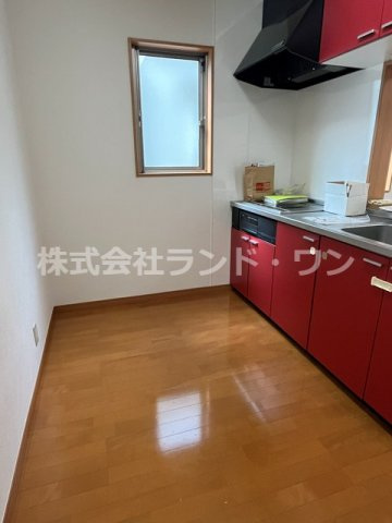 キッチンスペースも広々としています