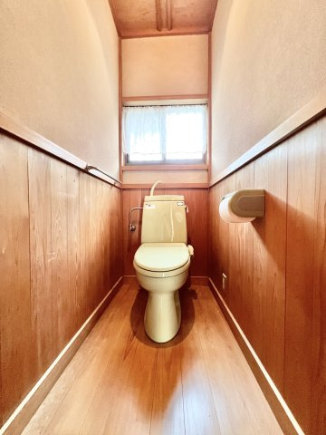 落ち着きを感じながらも、清潔感あるトイレです！