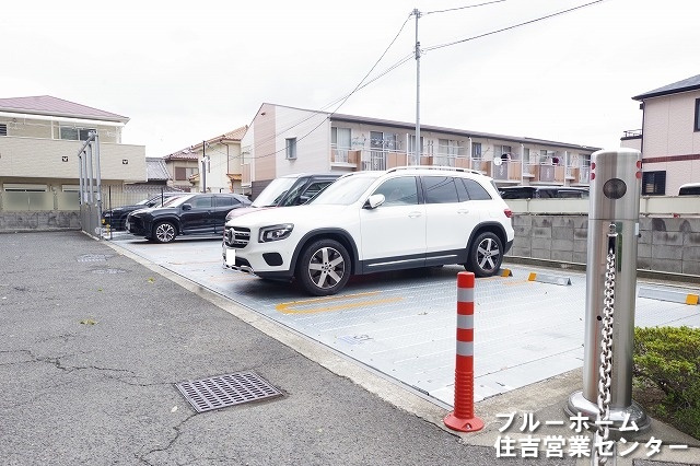 敷地内にある駐車場です！