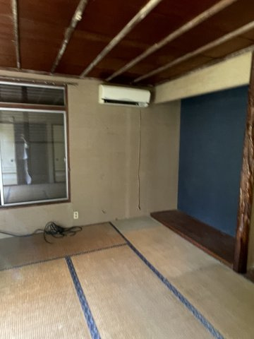 床の間やアクセントクロスで自分好みに変えられる一室