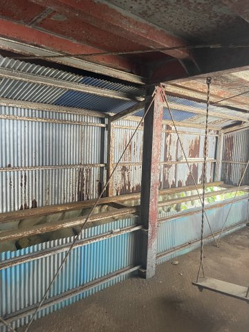 車庫部分の1Fです。工具の保管や趣味の作業場としても使える屋内空間