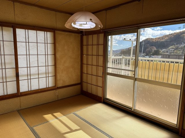 2階和室　6帖東側