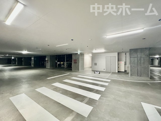 【敷地内駐車場】最新の空き状況や費用などの詳細は担当スタッフまでお問い合わせください。