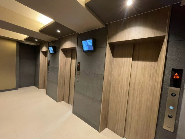 エレベーター3基