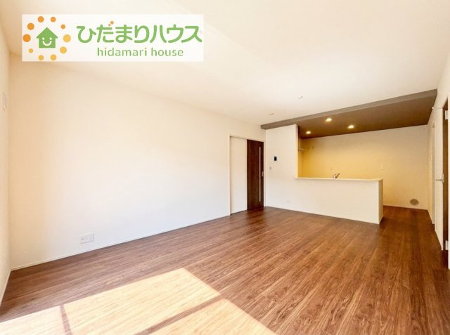 家族の集まるLDKは広々18帖！贅沢な空間を演出！