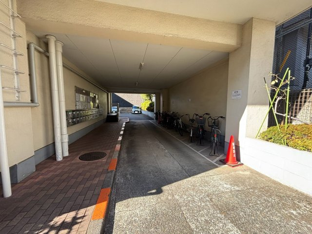 マンションエントランス