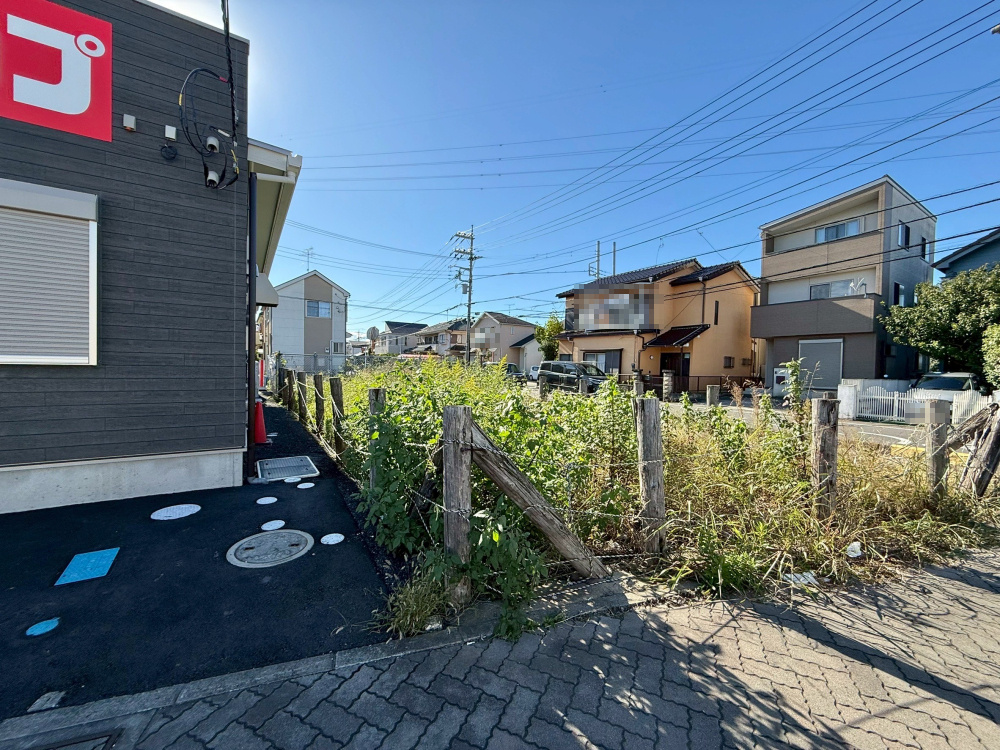敷地約41坪！東西北の三方角地で陽当り良好・開放感のある立地です！自由設計対応で、ご家族の理想に合わせたプランをご提案します！お気軽にお問い合わせください！