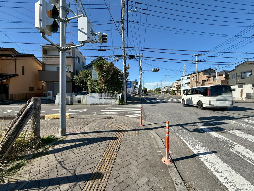 敷地約41坪！東西北の三方角地で陽当り良好・開放感のある立地です！自由設計対応で、ご家族の理想に合わせたプランをご提案します！お気軽にお問い合わせください！