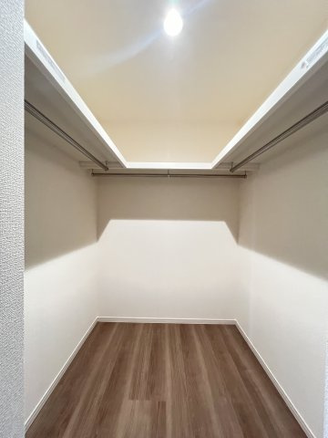 ウォークインクローゼット付き