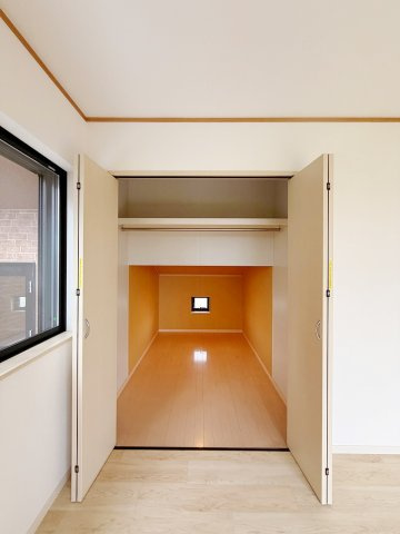 収納と小屋裏になっています！