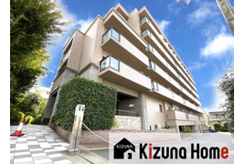 サーパス山科小野の外観